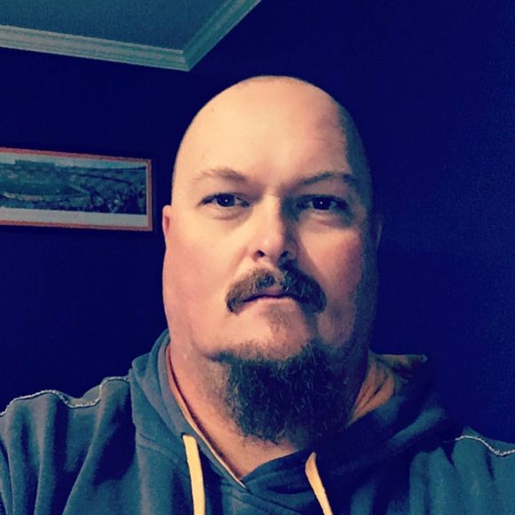 Meet your Posher, Scotty - Picture 1 of 1